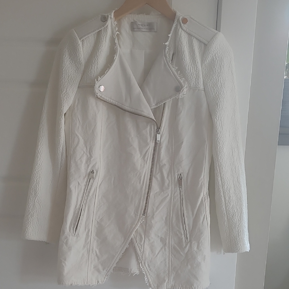 🟢Zara Trafaluc Moto Style Jacket. Size M